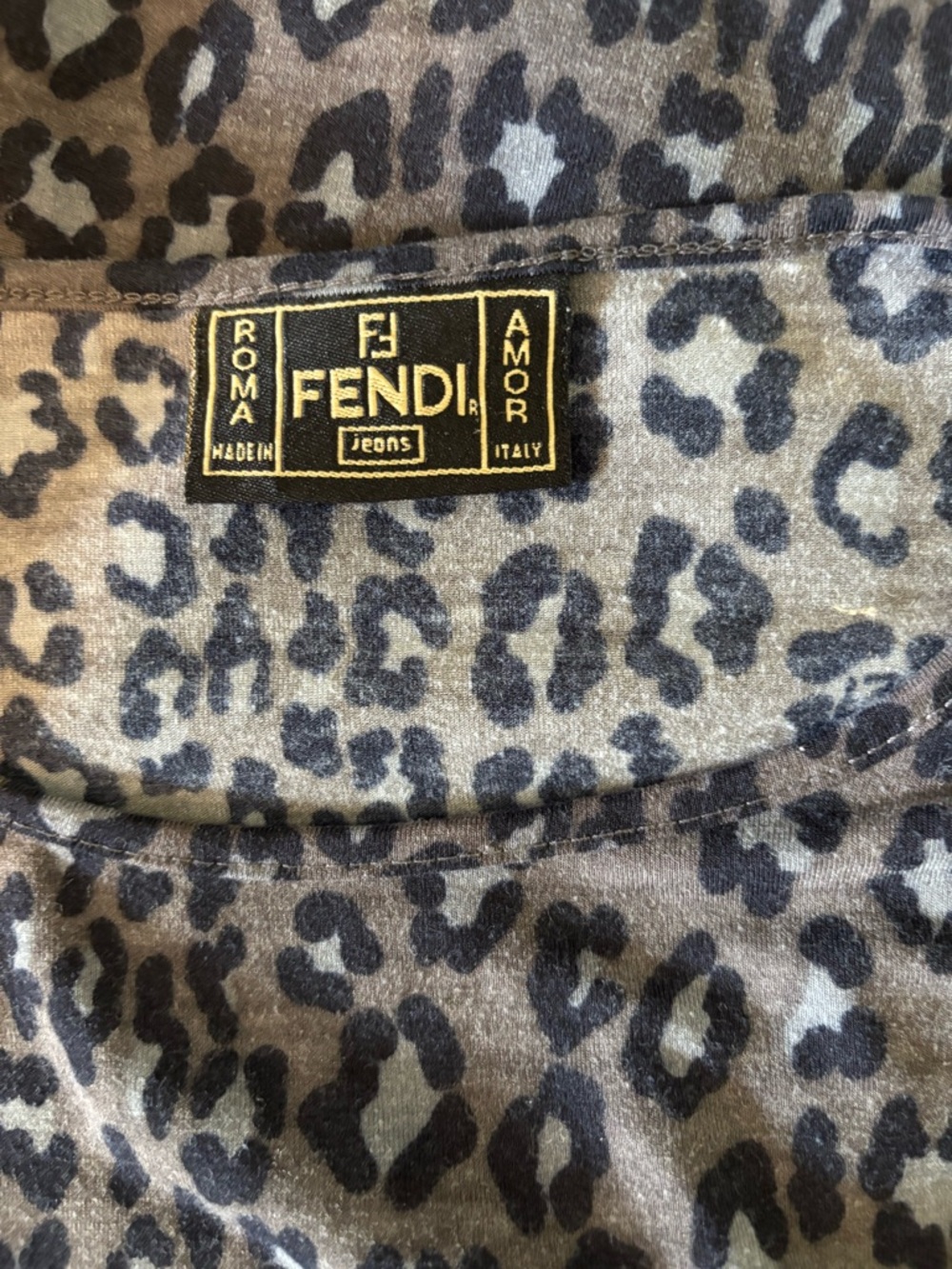 FENDI Vintage Animal Print Top Size Medium - Picture 3 of 7